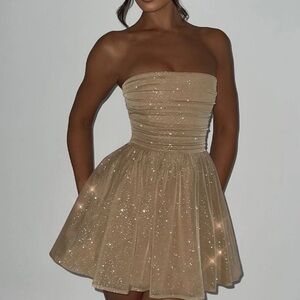 Chic Strapless Tan Dress